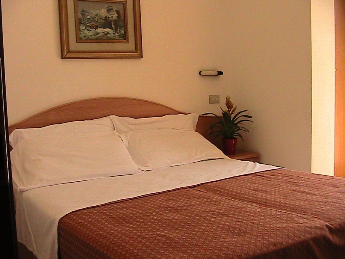 Hotel Universo Rimini Exterior photo